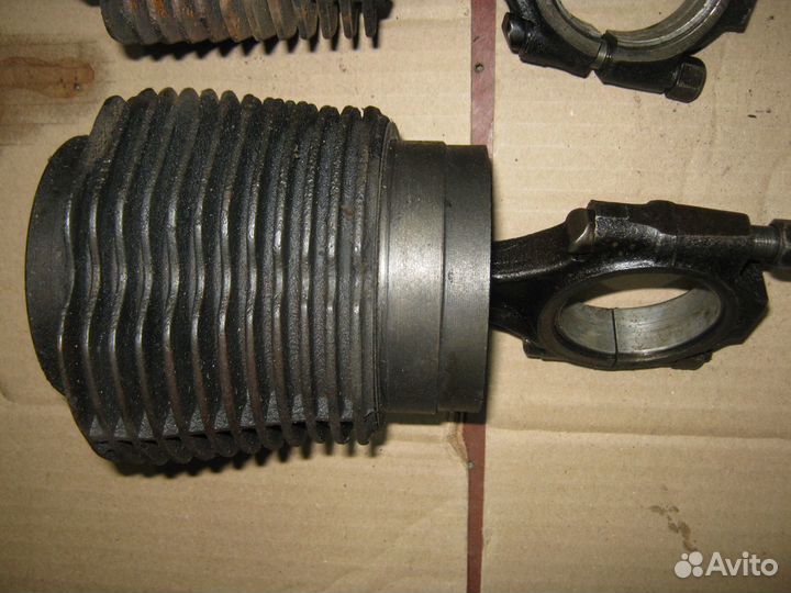 Поршневая группа заз 968, луаз в сборе с шатунами