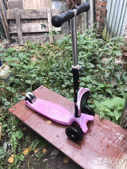 Самокат детский с сиденьем и ручкой