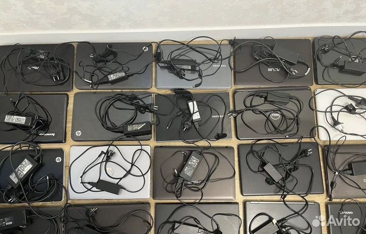 Ноутбуки с витрин и закрытых магазинов