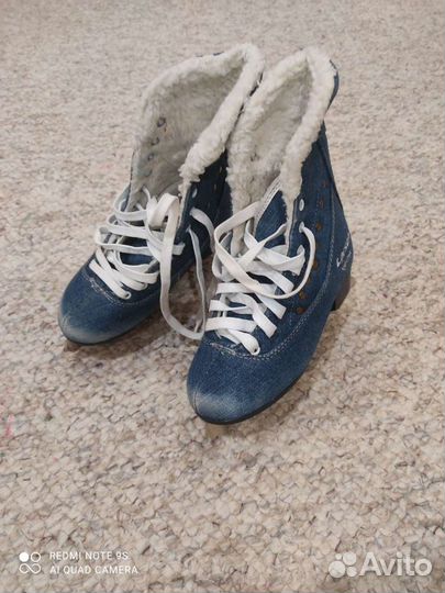 Коньки фигурные женские