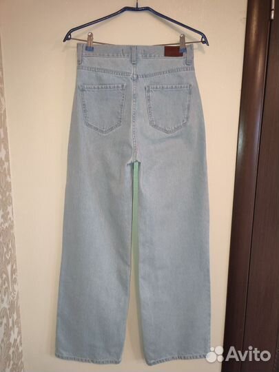 Джинсы широкие женские