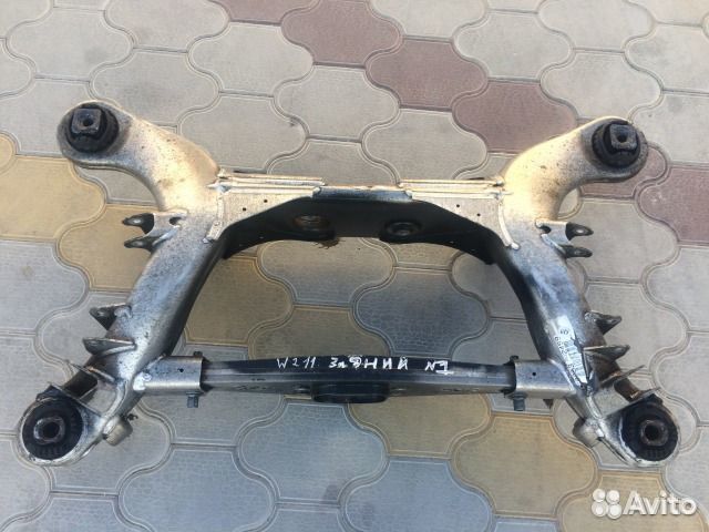 Подрамник зад мерседес w211