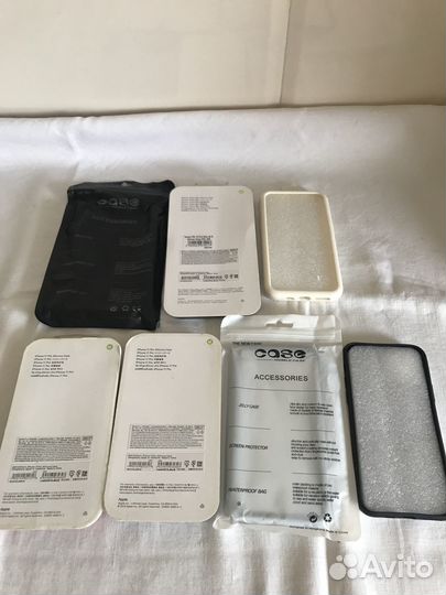 Чехлы для iPhone 11 и 12