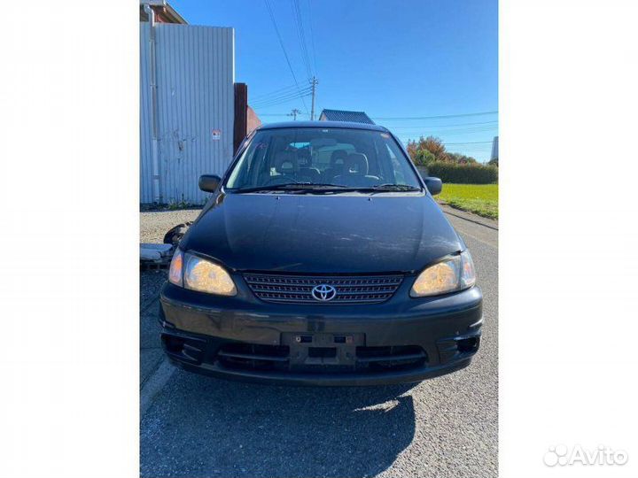 Бампер передний Toyota Corolla Spacio AE111N