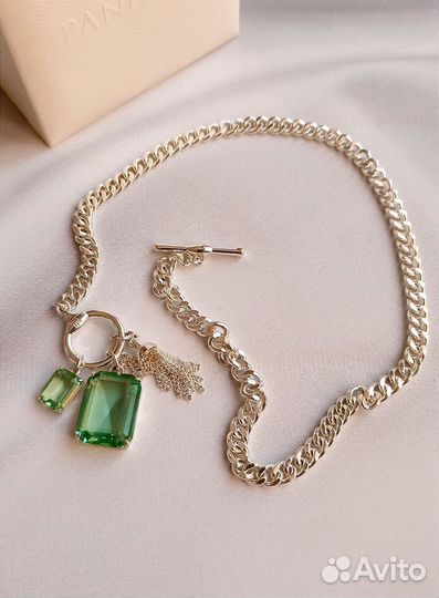 Ralph Lauren новое колье с зелёными подвесками