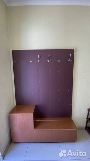 Прихожая с вешалкой