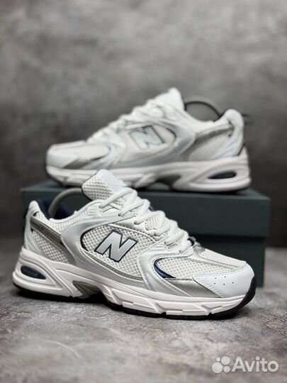 Кроссовки женские New Balance 530