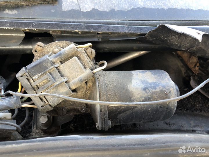 Моторчик стеклоочистителя Opel Omega A