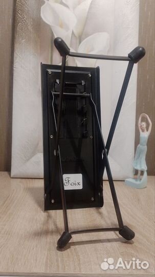 Подставка под ногу гитариста