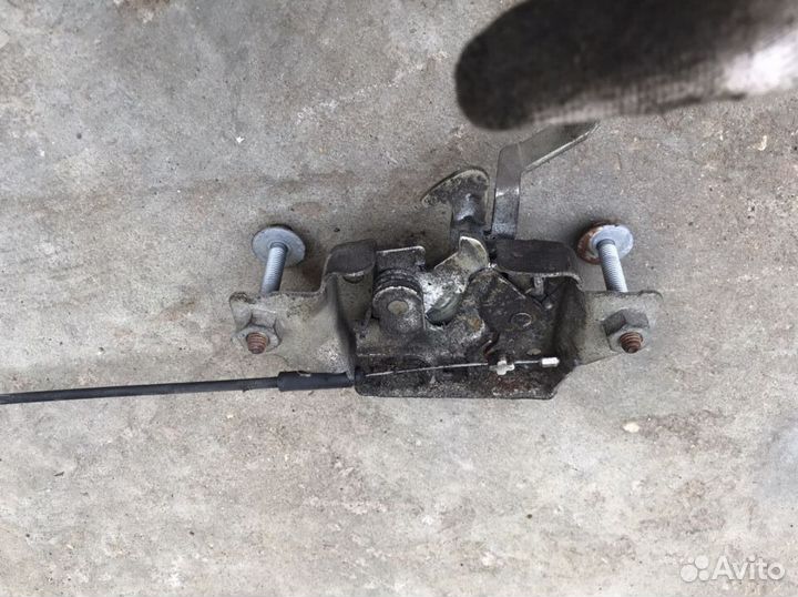 Замок капота Renault Clio 3