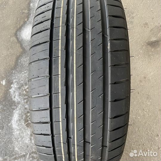 Michelin Pilot Sport 4 225/45 R19 96W