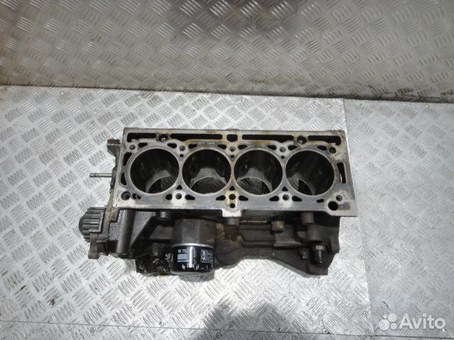 Блок двс Renault K7M 1.6 голый б\у