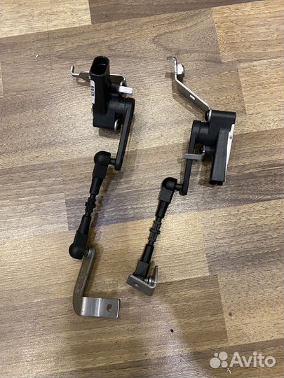 Датчик уровня подвески положения кузова Zeekr 001