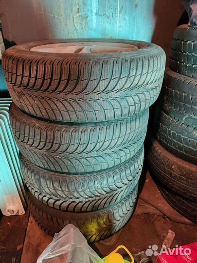R16 Goodyear UltraGrip Ice 215/60, PCD 5x112 DIA 57.1