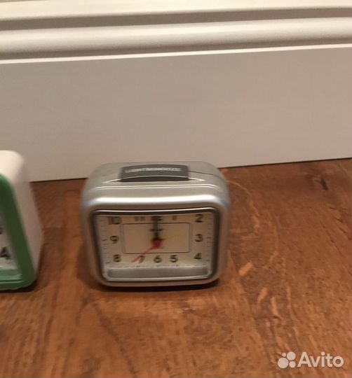 Часы Космос настольные