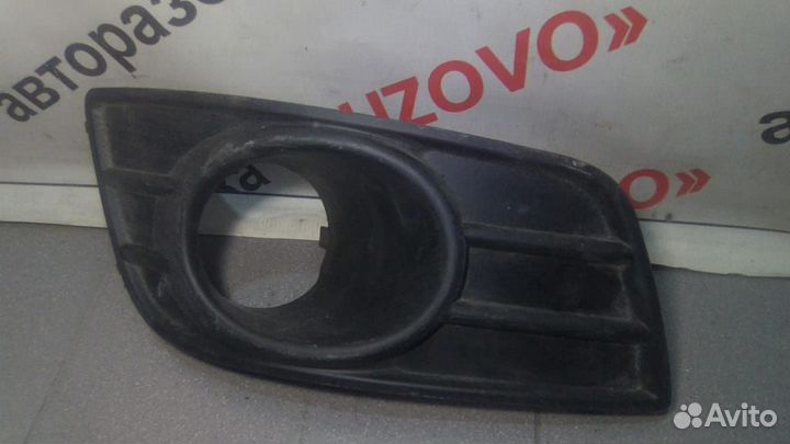 Рамка противотуманной фары