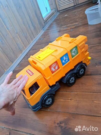 Мусоровоз полесье