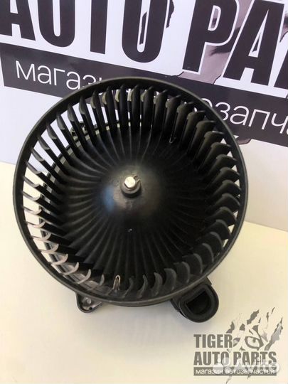 Мотор отопителя (вентилятор печки) Форд Транзит