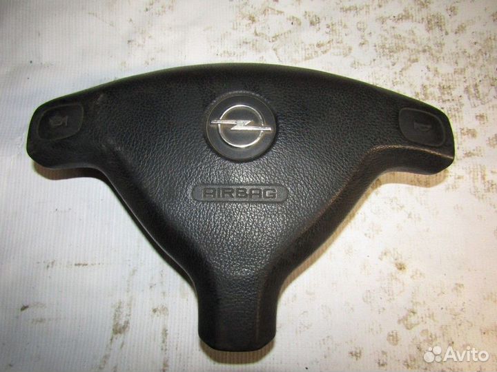 Подушка безопасности в рулевое колесо Corsa B 1993
