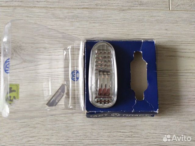 Указатель поворота боковой