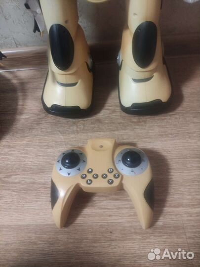 Игрушка робот трансформер