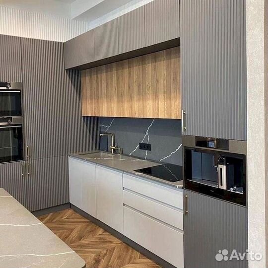 Кухня прямая в потолок