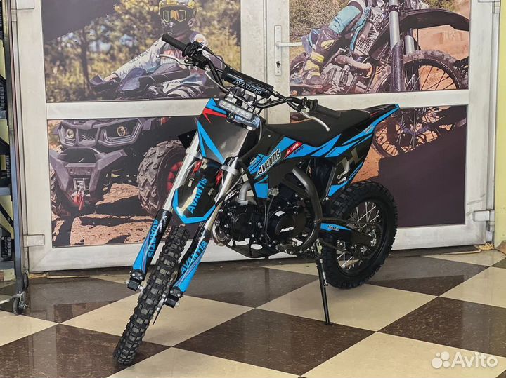 Компактный питбайк Avantis H12 Basic 17/14 с экономичным расходом топлива