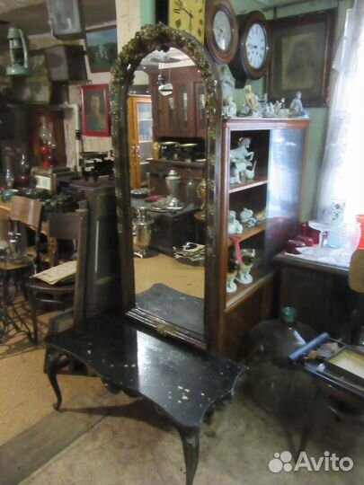 Антикварное зеркало