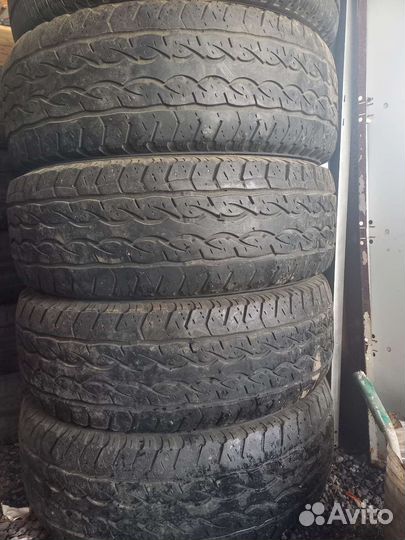 Kumho Road Venture AT61 275/70 R16