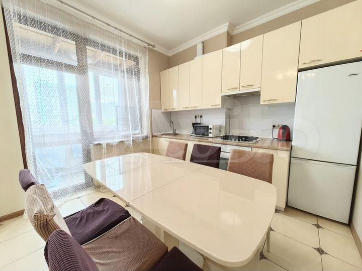 2-к. квартира, 73 м², 4/4 эт.