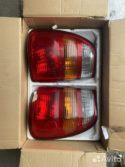 Комлект задних фонарей Land cruiser 100