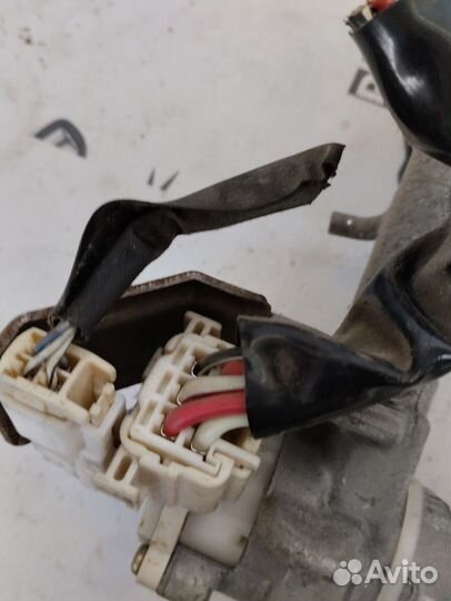 Замок зажигания Toyota Mark II