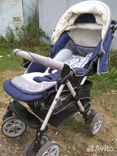 Прогулочная коляска