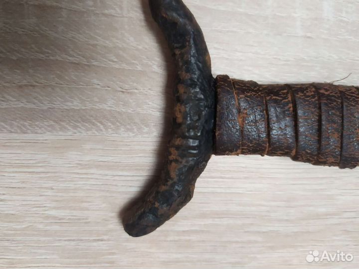 Древний сарматский меч