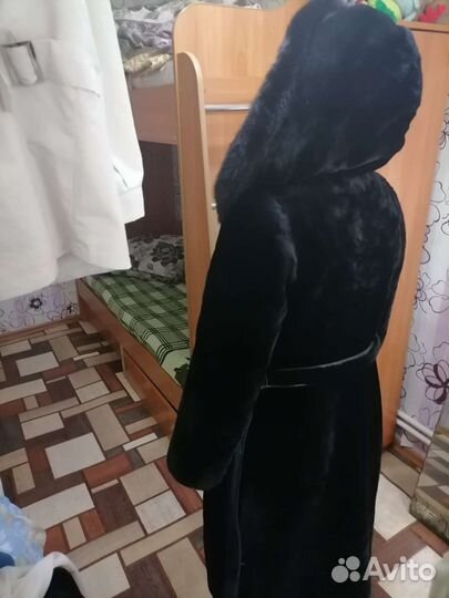 Шуба мутоновая с капюшоном 46 48