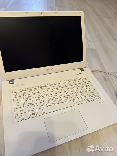 Ноутбук Acer Aspire V3-331