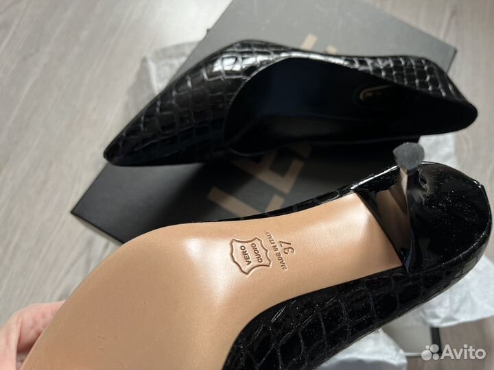 Туфли женские черные лодочки 36