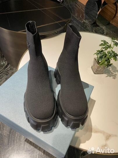 Ботинки женские Prada