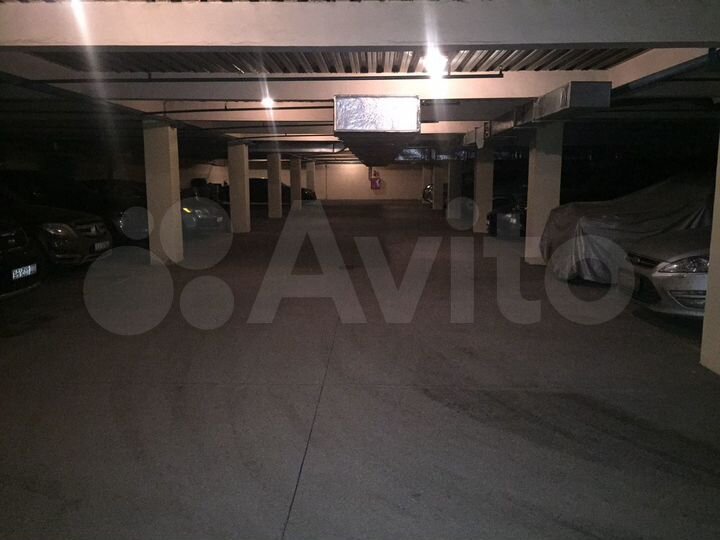 Машиноместо, 20 м²