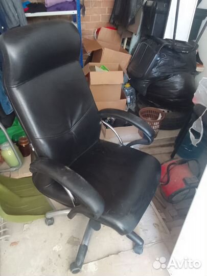 Офисное кресло руководителя бу кожаное