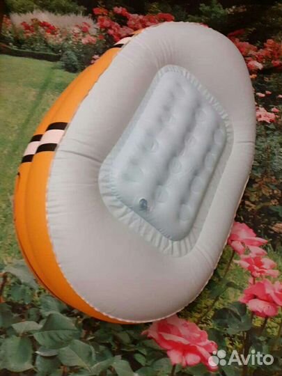 Бассейн для малыша