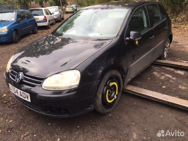 Разбор на запчасти Volkswagen Golf 5