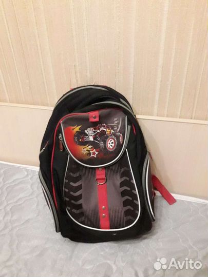 Рюкзак школьный для мальчика ортопедический