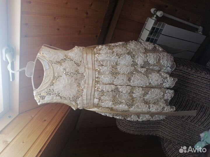 Продам платье