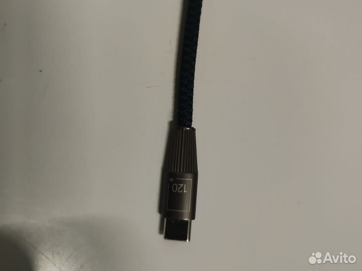 Кабель для зарядки телефона