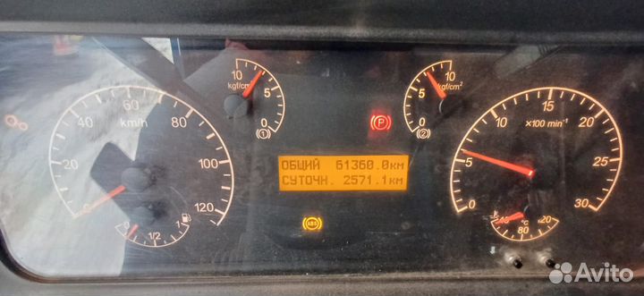 Бортовой грузовик КАМАЗ 65117 с КМУ HYVA, 2021