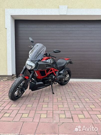 Ducati diavel carbon