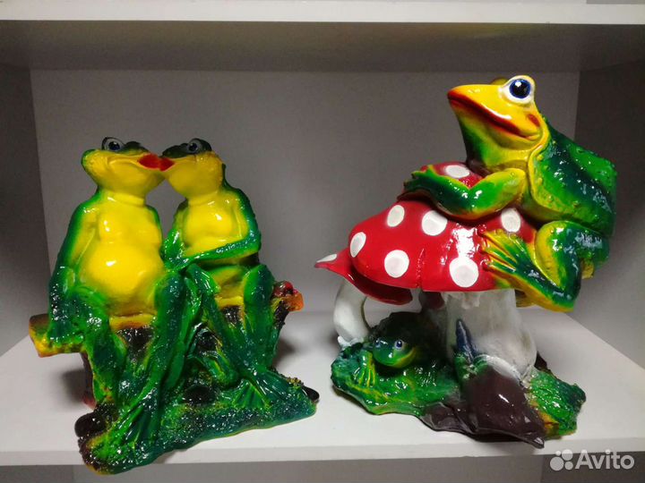 Статуэтка лягушка