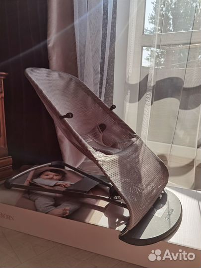 Кресло-шезлонг BabyBjorn Bliss Mesh