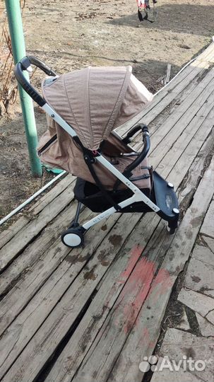 Прогулочная коляска yoya plus